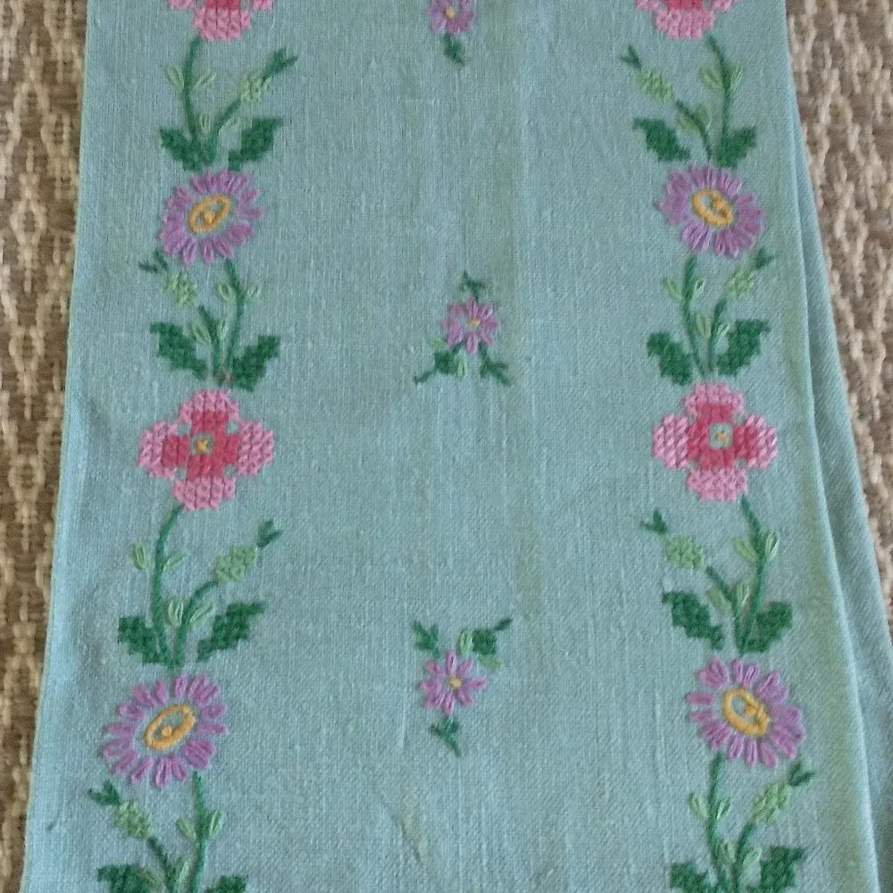 Vintage Bathroom GuestHand  Towel Embroidered